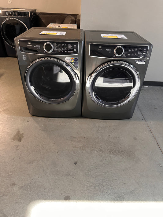 GREAT NEW ELECTROLUX LAUNDRY SET FRONT LOAD ELECTRIC WAS13917 DRY13009