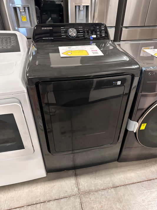 Samsung 7.4 cu. ft. Smart Electric Dryer with Sensor Dry  MODEL: DVE47CG3500V  DRY13070