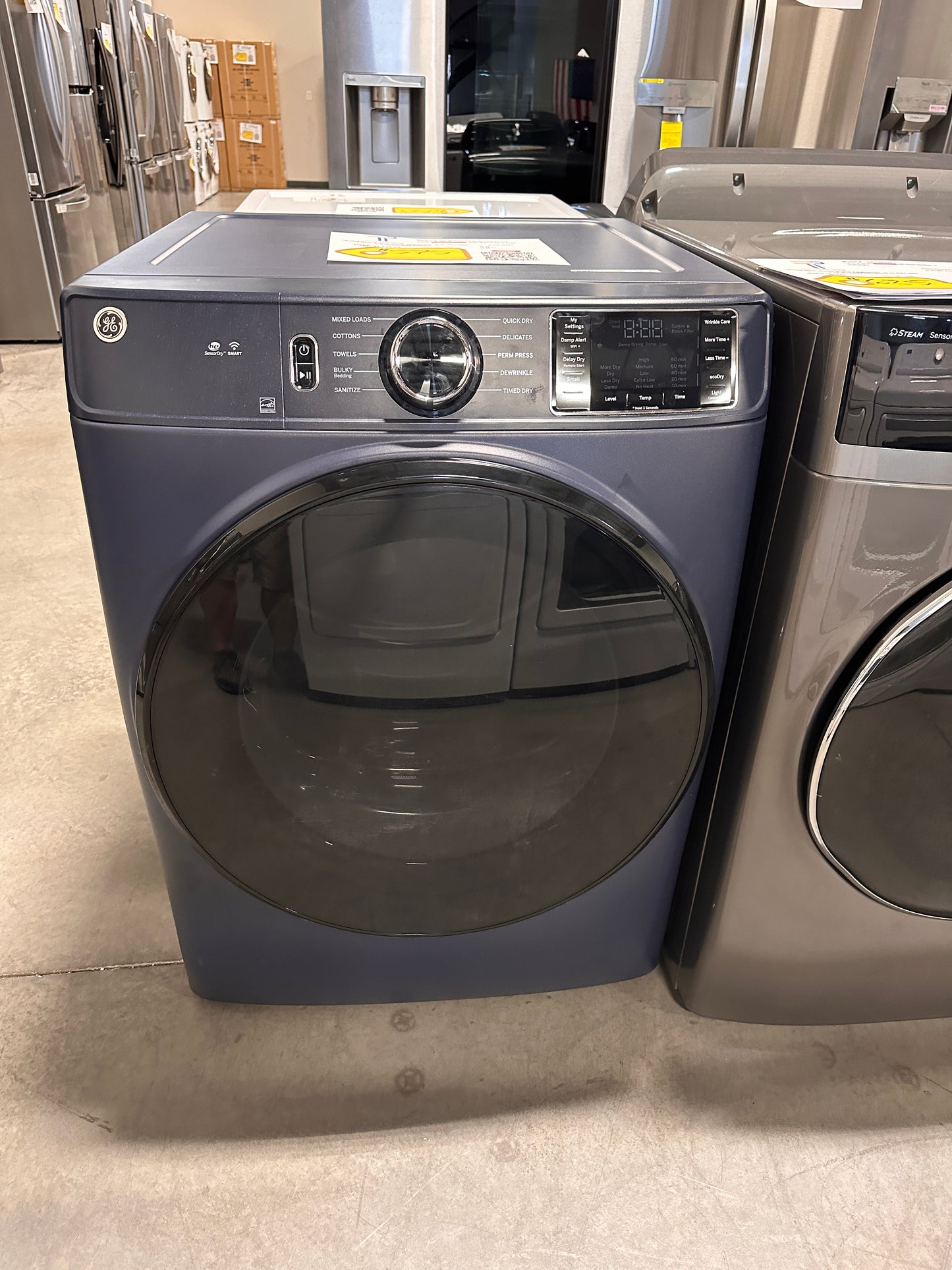 Smart Electric Dryer with Sanitize Cycle - Sapphire Blue  Model:GFD55ESPRRS  DRY12318