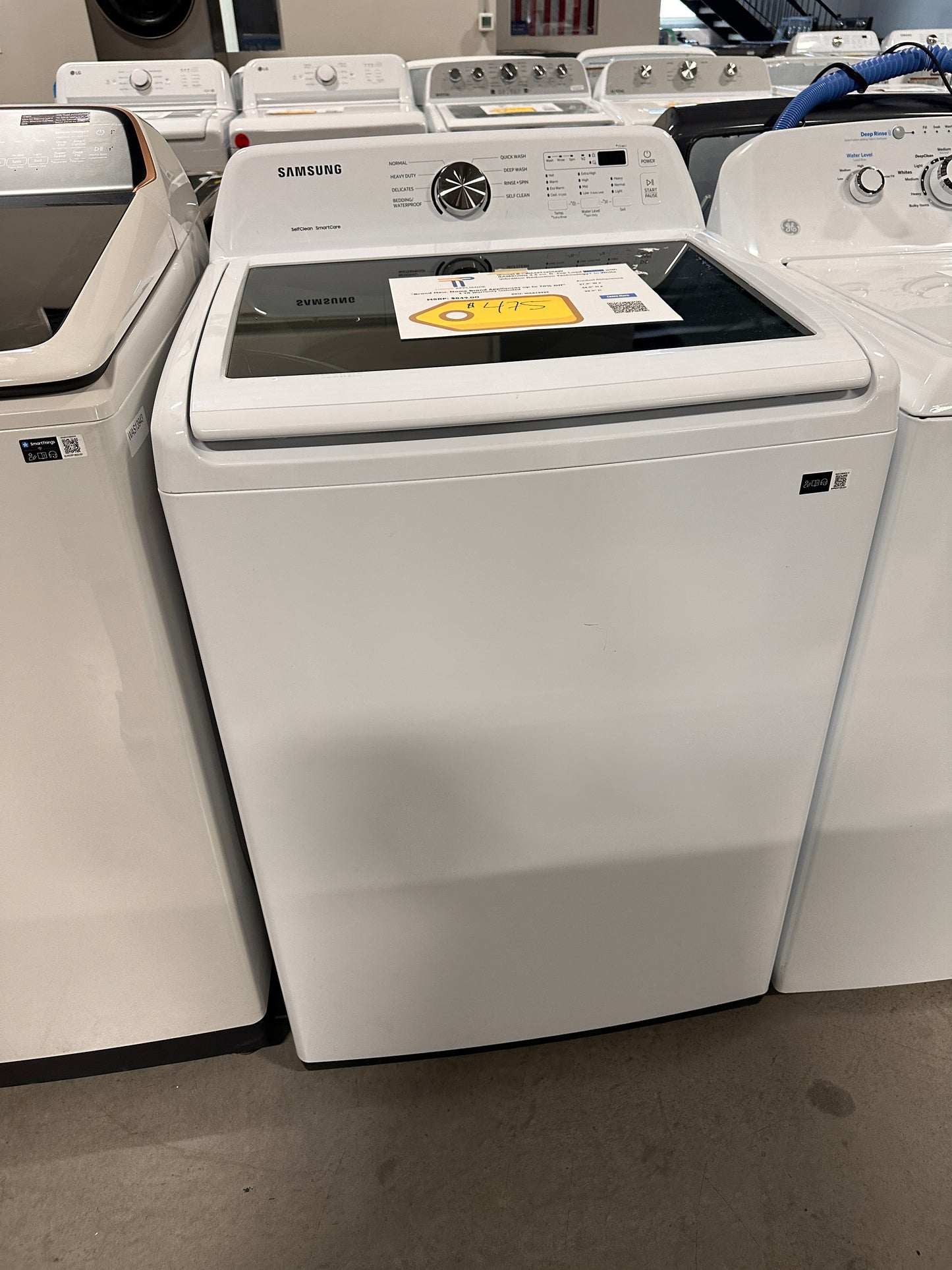 BEAUTIFUL BRAND NEW SAMSUNG TOP LOAD WASHING MACHINE MODEL: WA45T3200AW  WAS13929