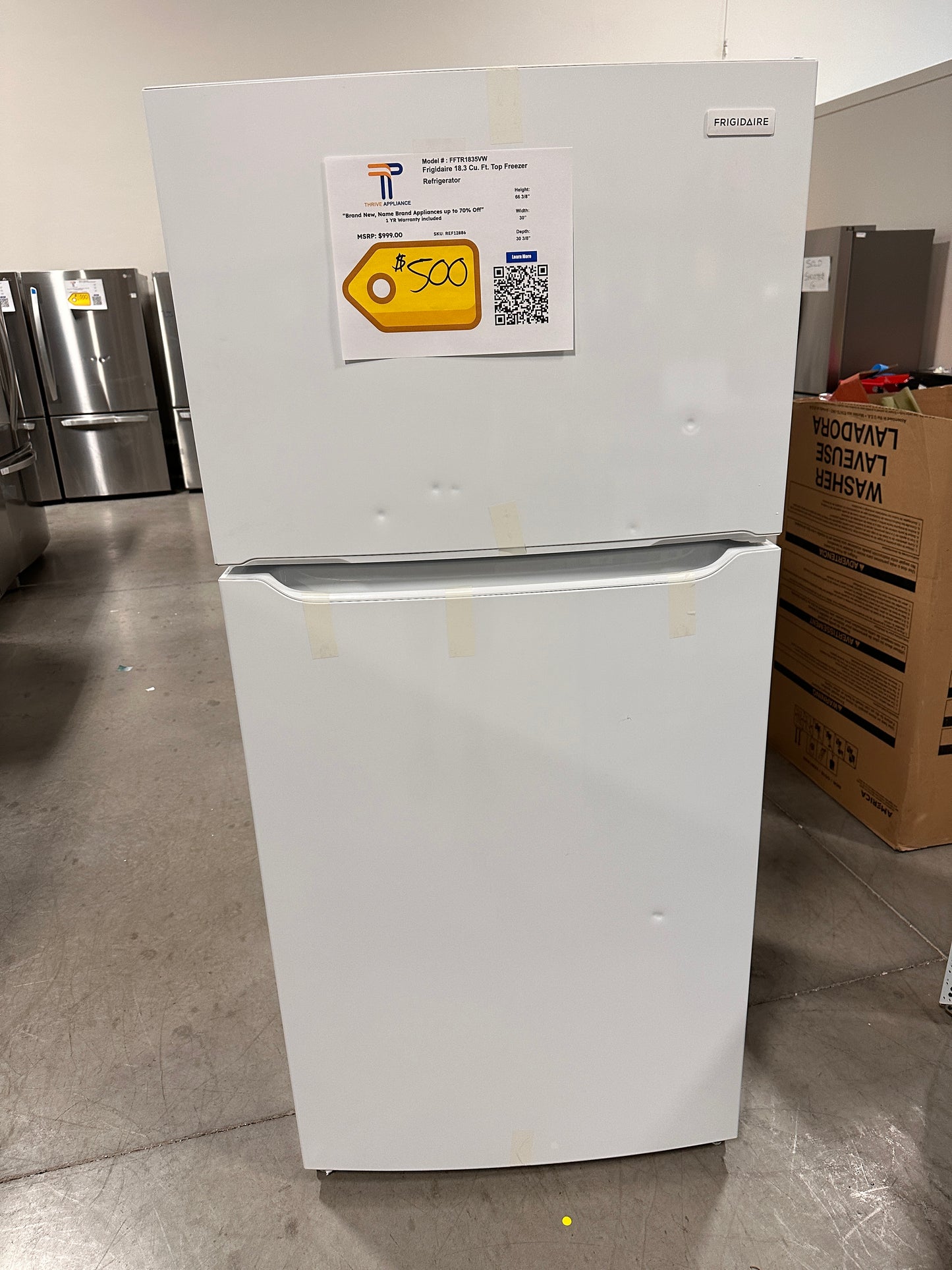 Frigidaire - 18.3 Cu. Ft. Top-Freezer Refrigerator - White  Model:FFTR1835VW  REF12886