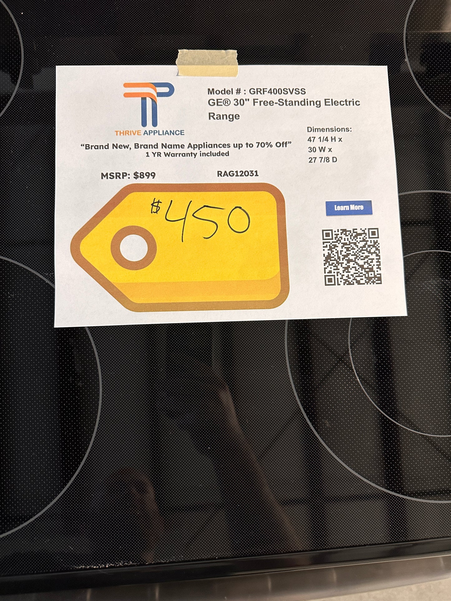 NEW! GE 30" Free-Standing Electric Range  MODEL: GRF400SVSS  RAG12031