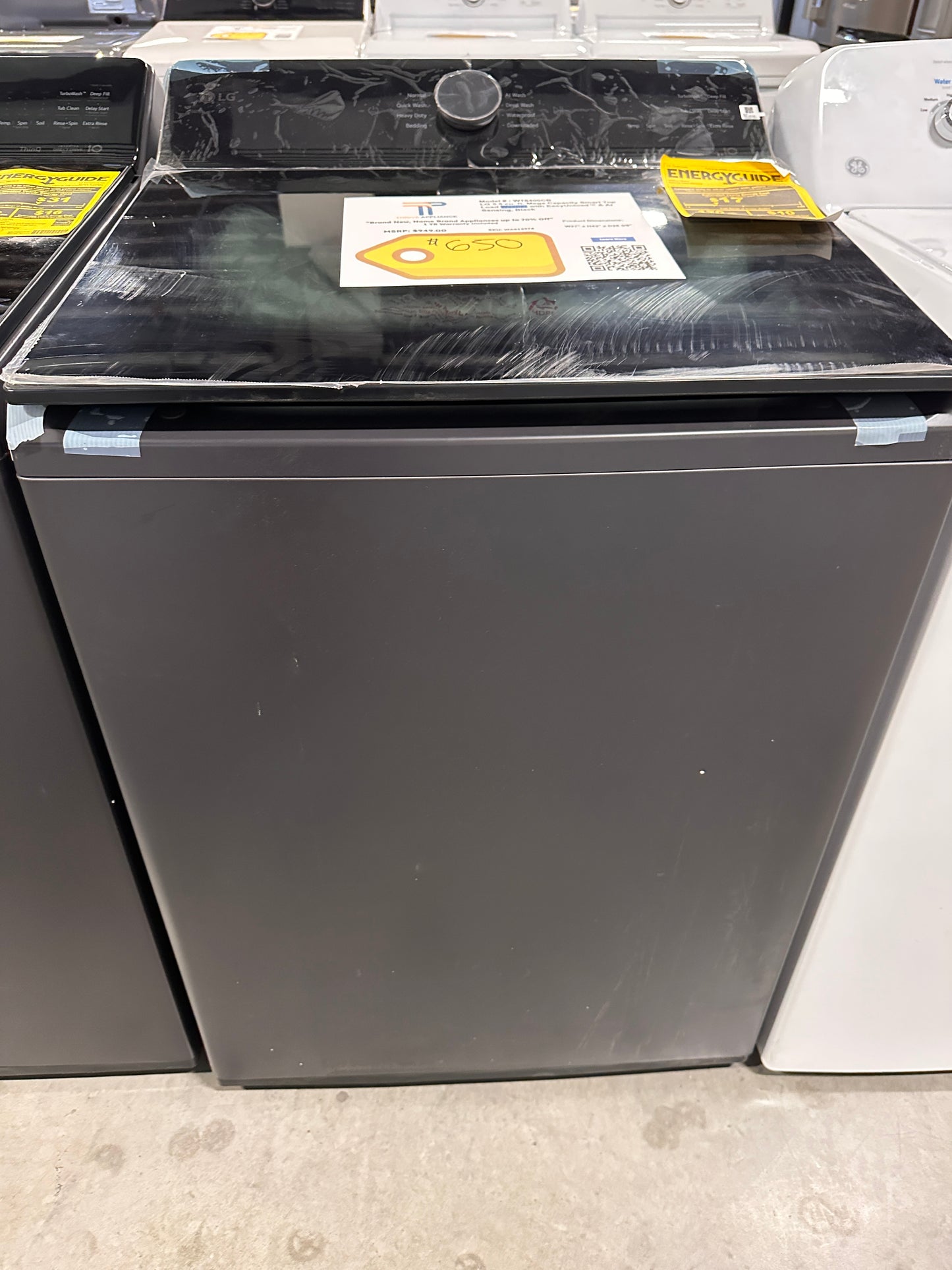 BEAUTIFUL BRAND NEW 5.3 CU FT TOP LOAD LG WASHER MODEL: WT8405CB  WAS13974