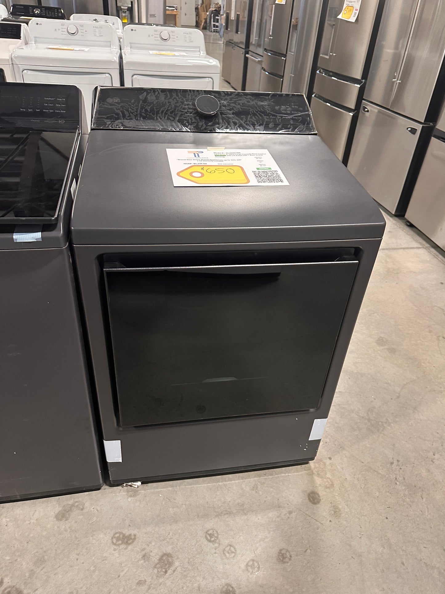 LG - 7.3 Cu. Ft. Smart Gas Dryer with EasyLoad Door - Matte Black  MODEL: DLG8401BE  DRY13112