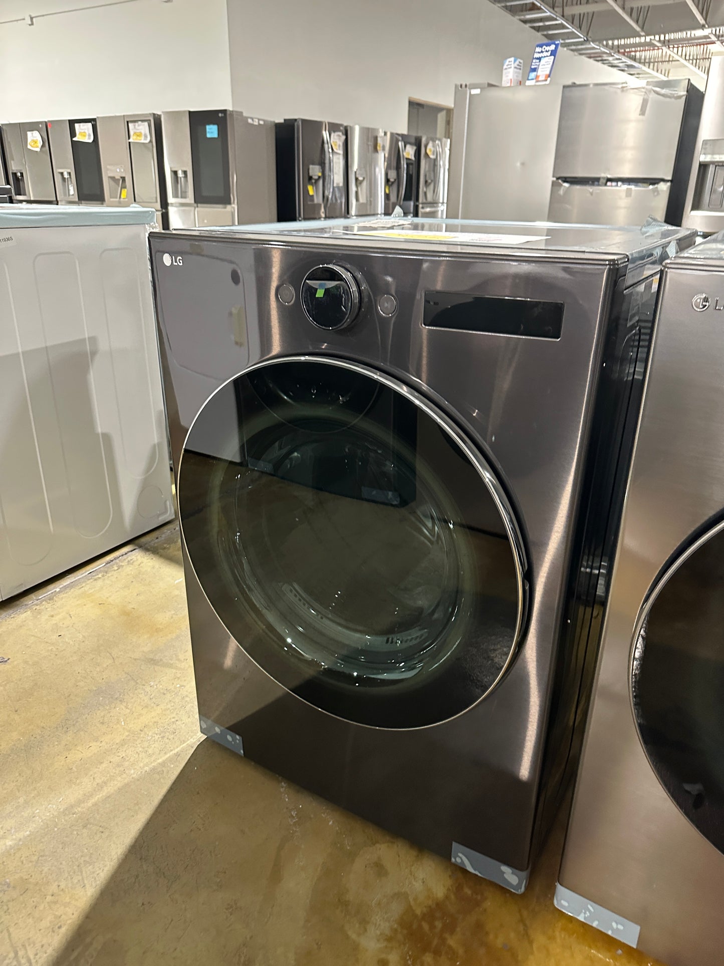 GREAT NEW LG SMART STACKABLE ELECTRIC DRYER MODEL: DLEX6700B  DRY11934S