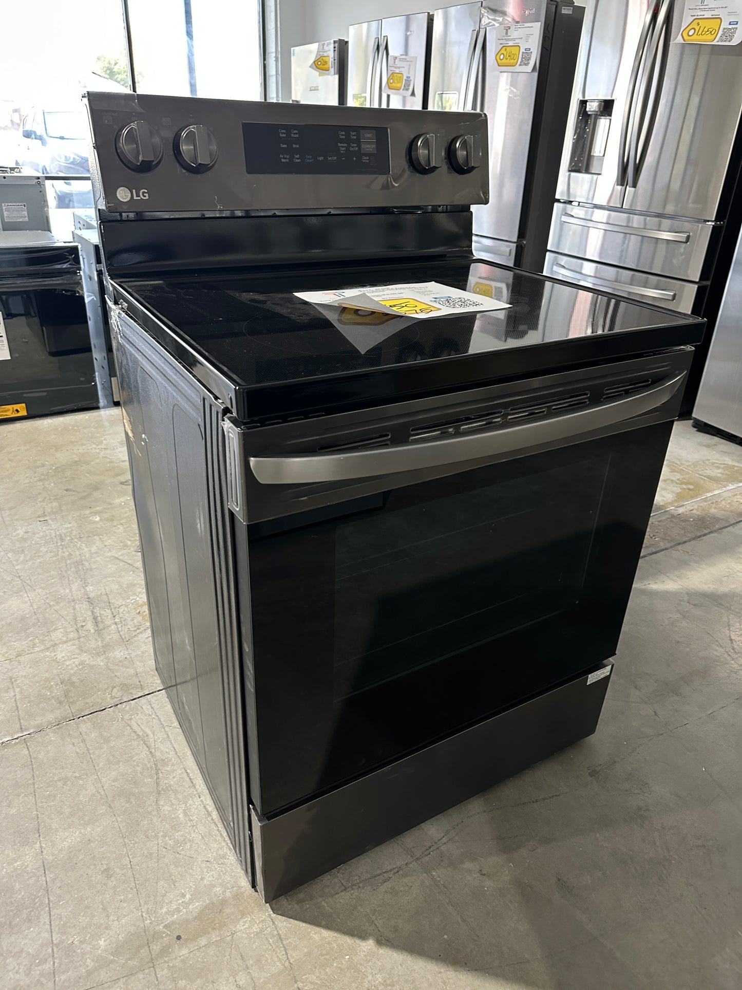 DISCOUNTED LG CONVECTION RANGE with EASY CLEAN and AIR FRY - RAG11495S LREL6323D