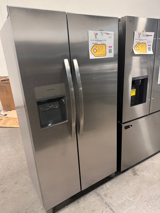 GREAT NEW FRIGIDAIRE COUNTER DEPTH REFRIGERATOR MODEL: FRSC2333AS  REF13966