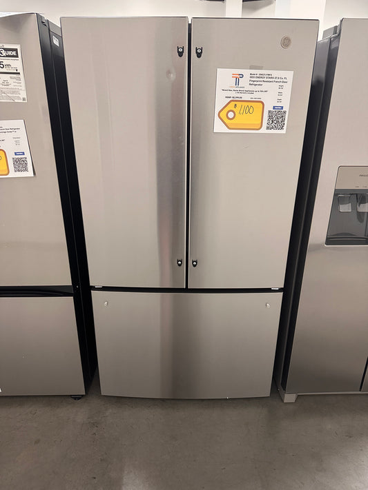 GORGEOUS GE 27.0 Cu. Ft French Door Refrigerator  MODEL: GNE27JYMFS  REF13953