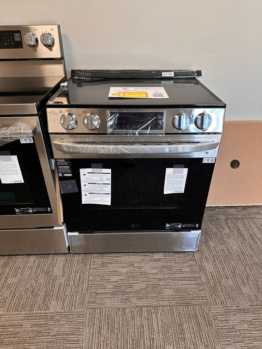 GREAT NEW LG ELECTRIC SLIDE IN RANGE MODEL: LSEL6331F  RAG12044