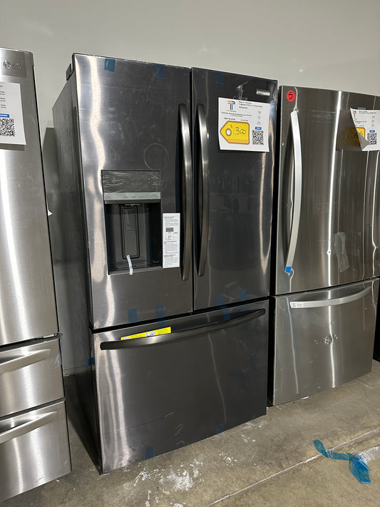 BRAND NEW BLACK STAINLESS STEEL FRIGIDAIRE GALLERY REFRIGERATOR MODEL: FRFS2823AD  REF12358S