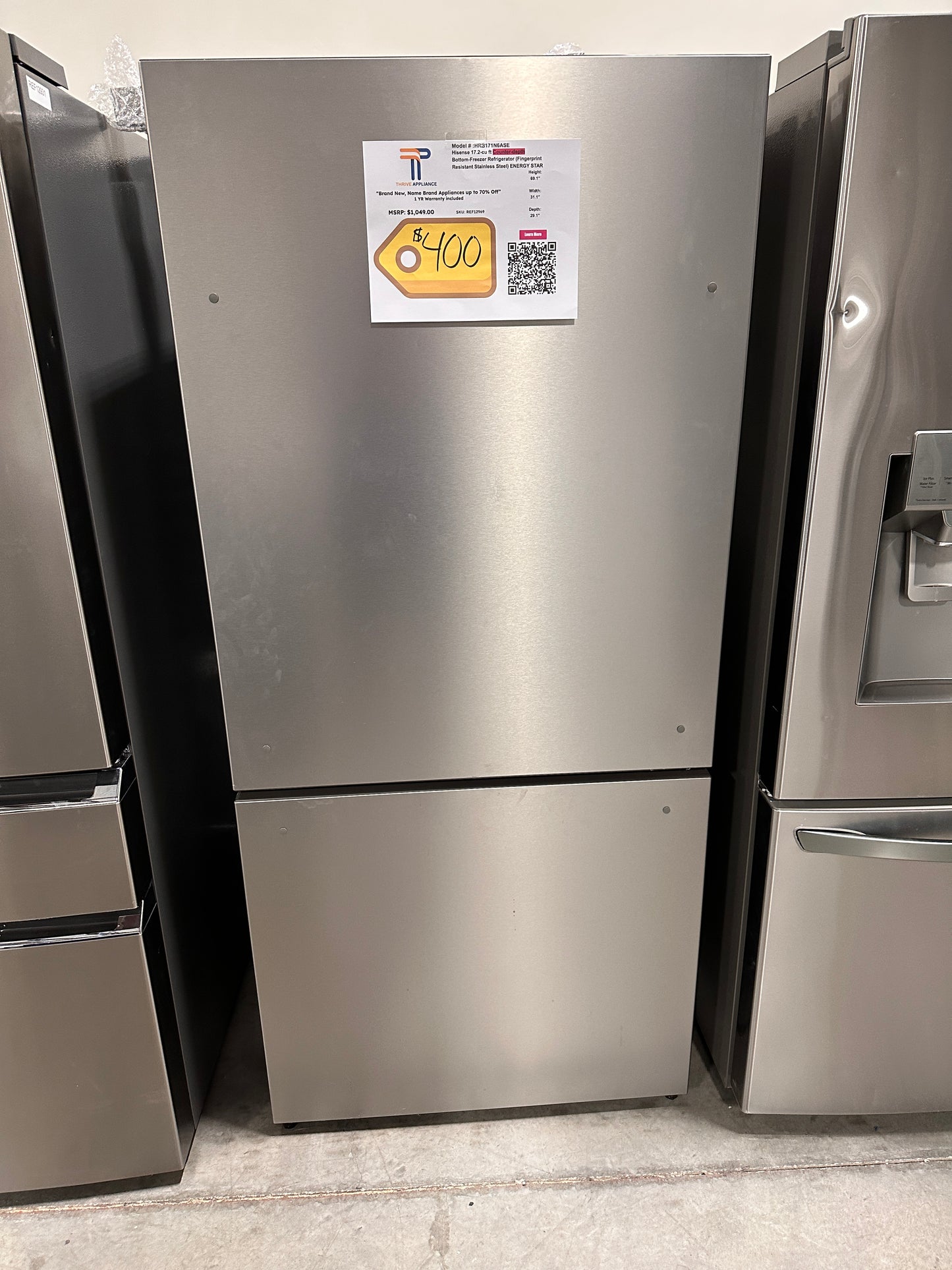 GORGEOUS NEW BOTTOM FREEZER REFRIGERATOR Model #HRB171N6ASE  REF12969