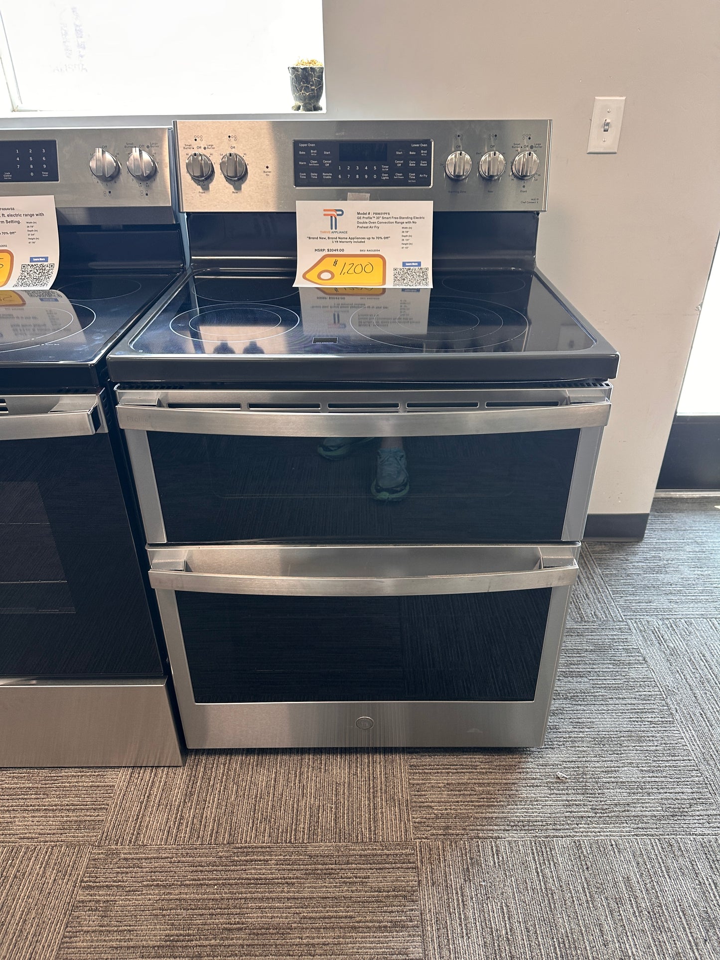 GORGEOUS NEW GE Profile Double Oven Smart Electric Range  MODEL: PB965YPFS  RAG12054