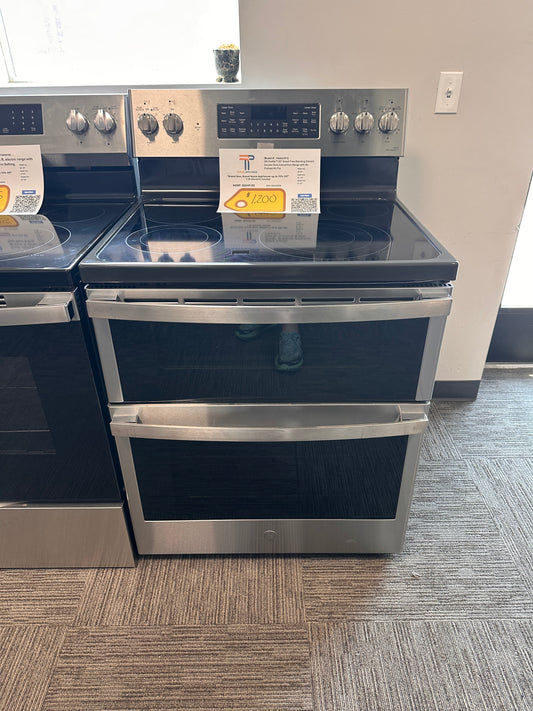 GORGEOUS NEW GE Profile Double Oven Smart Electric Range  MODEL: PB965YPFS  RAG12054
