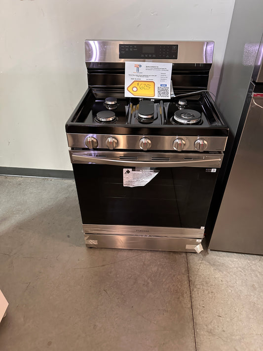 NEW Samsung Smart Freestanding Gas Range No-Preheat Air Fry Convection  MODEL: NX60A6511SS  RAG12053