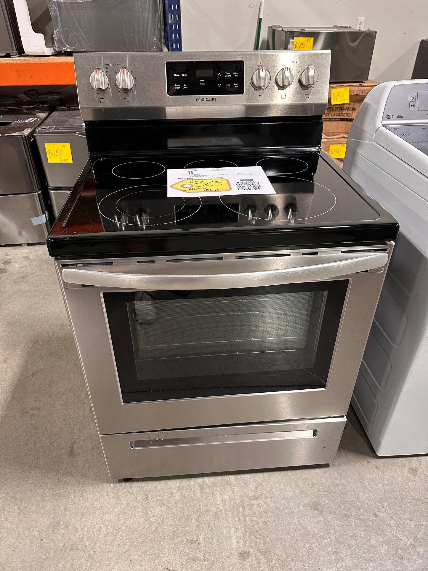 Frigidaire - 5.3 cu. ft. Self-Cleaning Freestanding Electric Range - Model:FFEF3054TS  RAG11811