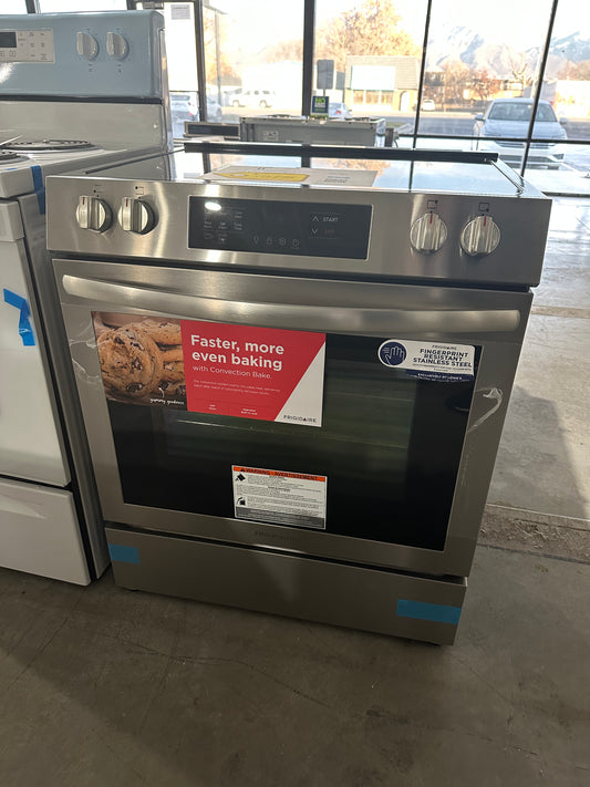 GREAT NEW FRIGIDAIRE ELECTRIC RANGE with CONVECTION BAKE MODEL: FCFE308LAF  RAG11553S