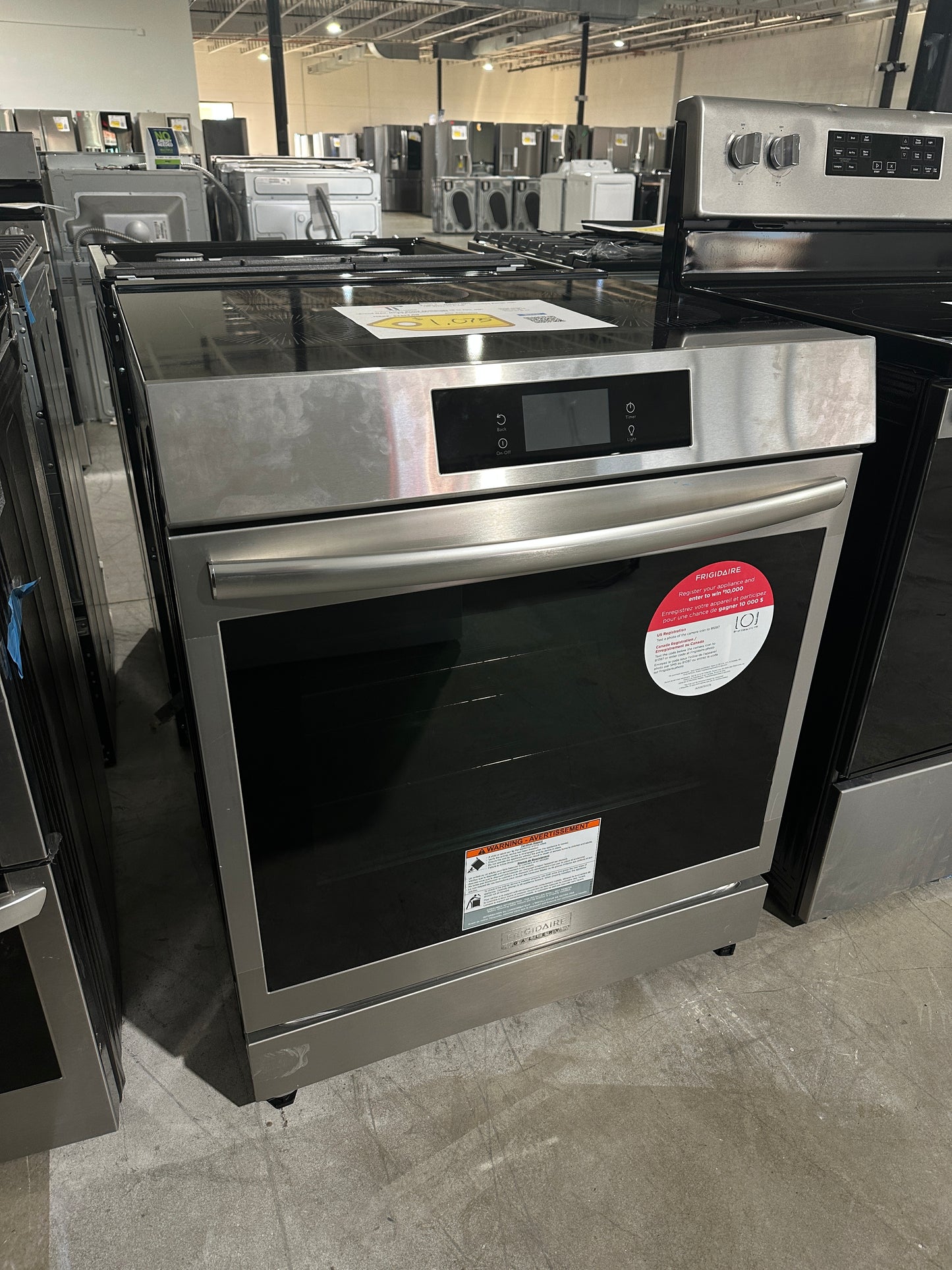 GREAT NEW FRIGIDAIRE GALLERY INDUCTION CONVECTION RANGE MODEL: GCFI3060BF  RAG11554S