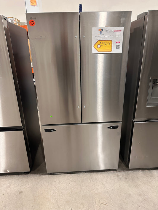 BRAND NEW! Smart Counter-Depth MAX French Door Refrigerator LG  MODEL: LRFLC2706S  REF13971
