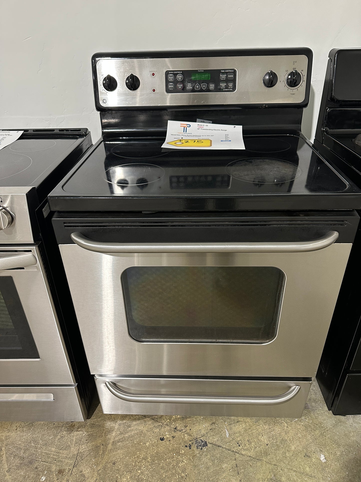 USED GE ELECTRIC RANGE - GREAT CONDITION - RAG11575S