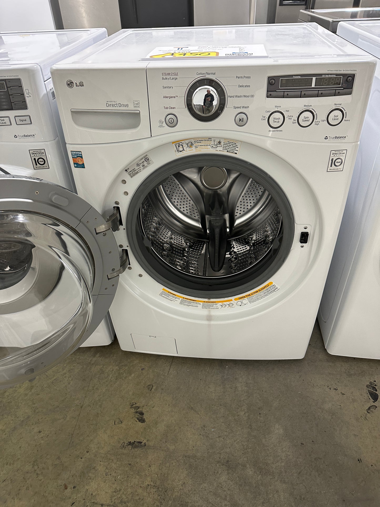 LG 4 CU FT FRONT LOAD WASHER - LIKE NEW - MODEL: WM3250HWA  WAS12089S