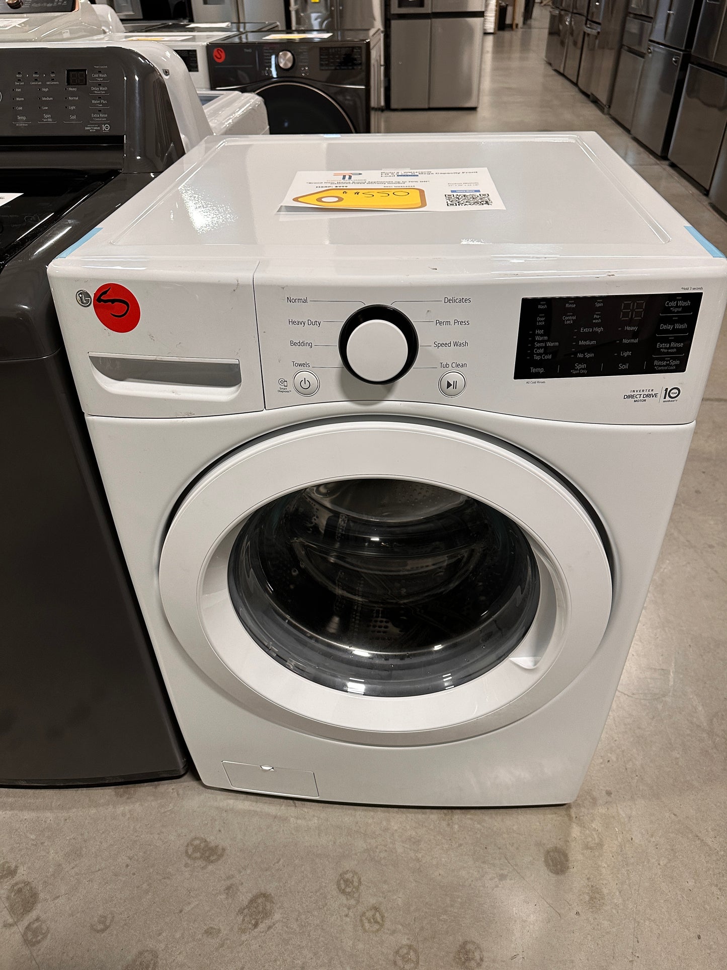 NEW! 5.0 Cu. Ft. Mega Capacity Front Load Washer LG  MODEL: WM3470CW  WAS14045