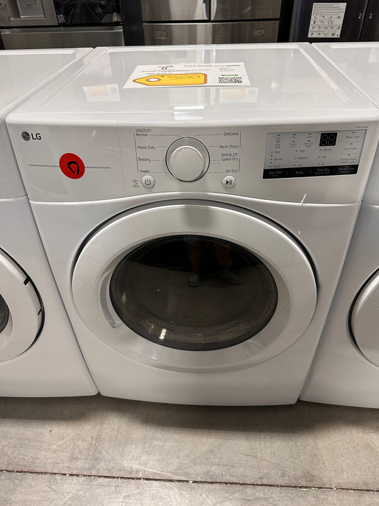 GREAT NEW LG GAS DRYER MODEL: DLG3401W  DRY13174
