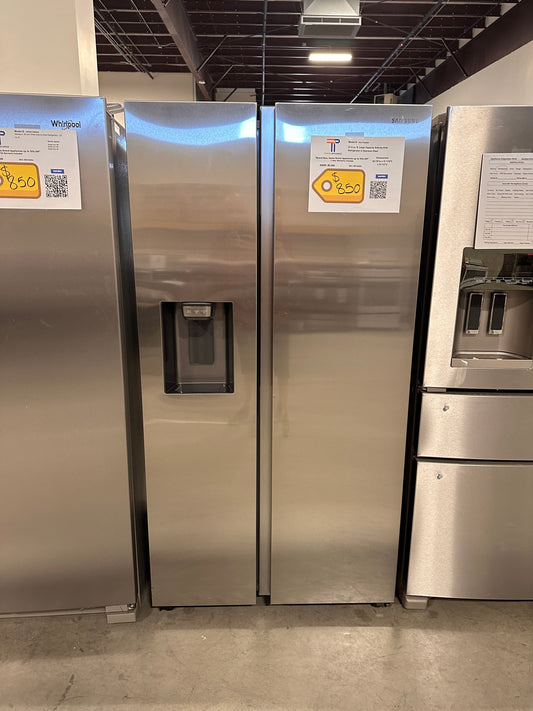 GREAT BRAND NEW SAMSUNG LARGE CAPACITY SIDE-BY-SIDE REFRIGERATOR MODEL: RS27T5200SR  REF13064