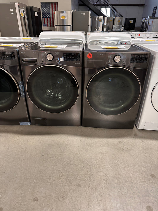NEW STACKABLE LAUNDRY SET LG WASHER with GAS DRYER WAS13928 DRY13171