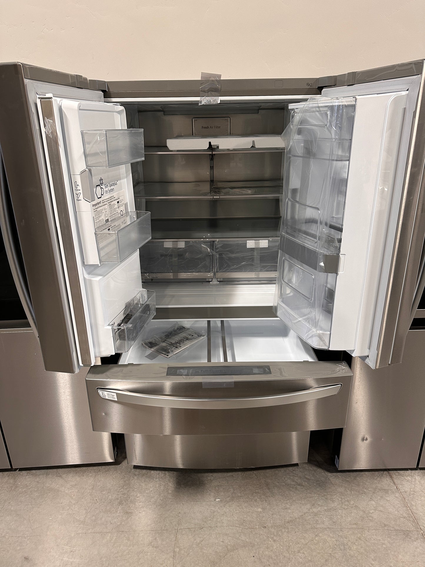 SALE PRICE Smart Refrigerator with Door-in-Door and Craft Ice - Model:LRMDS3006S  REF12879