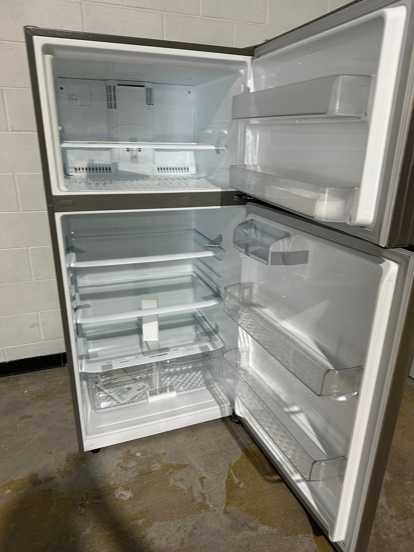 Best Top Freezer Refrigerator With Water Dispenser TOP FREEZER REFRIGERATOR with INTERNAL WATER DISPENSER MODEL: LHTNS240