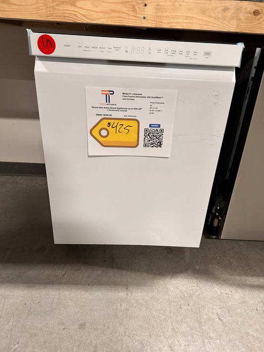 BEAUTIFUL NEW WHITE LG SMART DISHWASHER with 3RD RACK MODEL: LDFN4542W  DSW11634