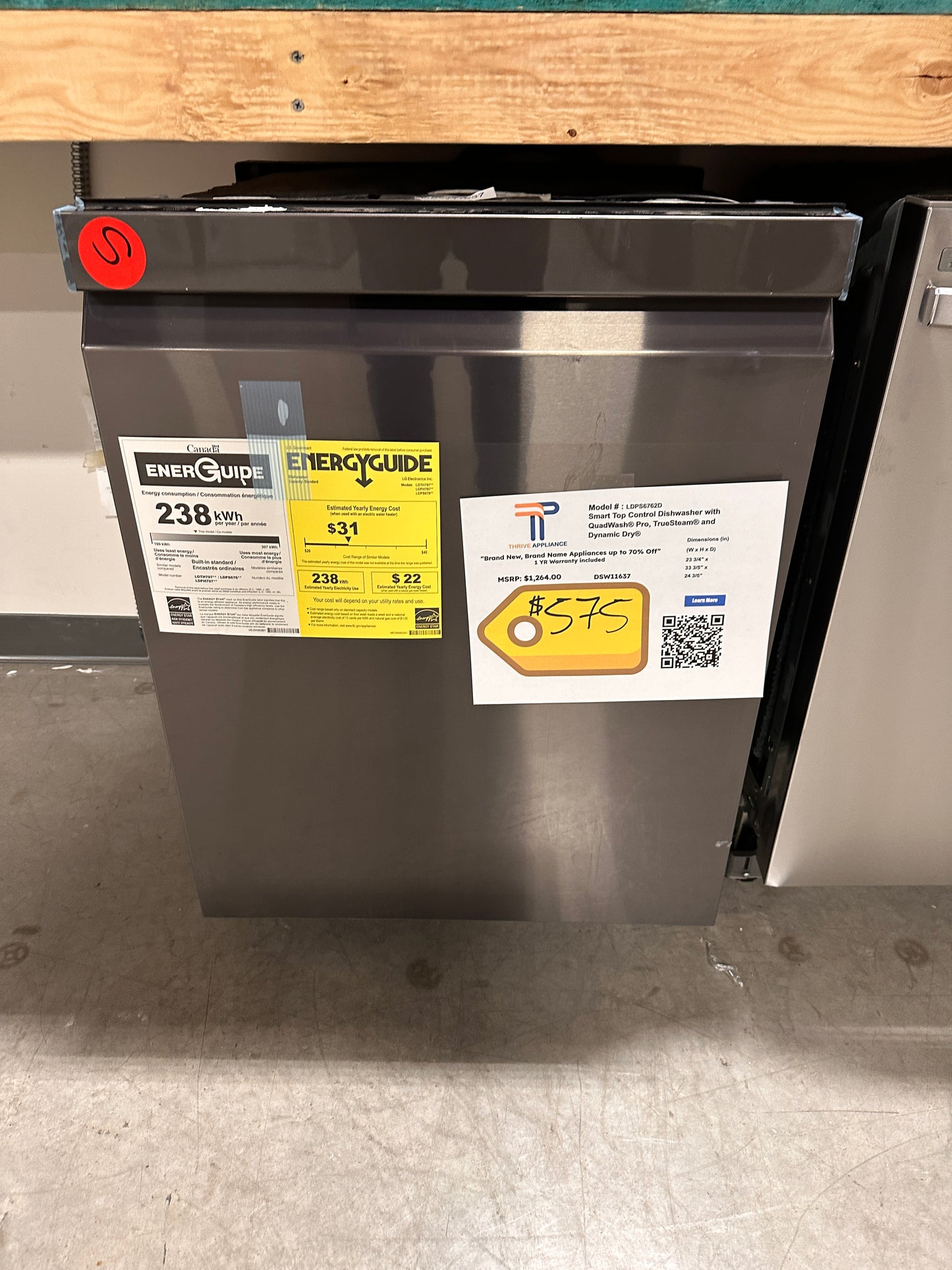 GREAT NEW LG STAINLESS STEEL TUB DISHWASHER MODEL: LDPS6762D  DSW11637