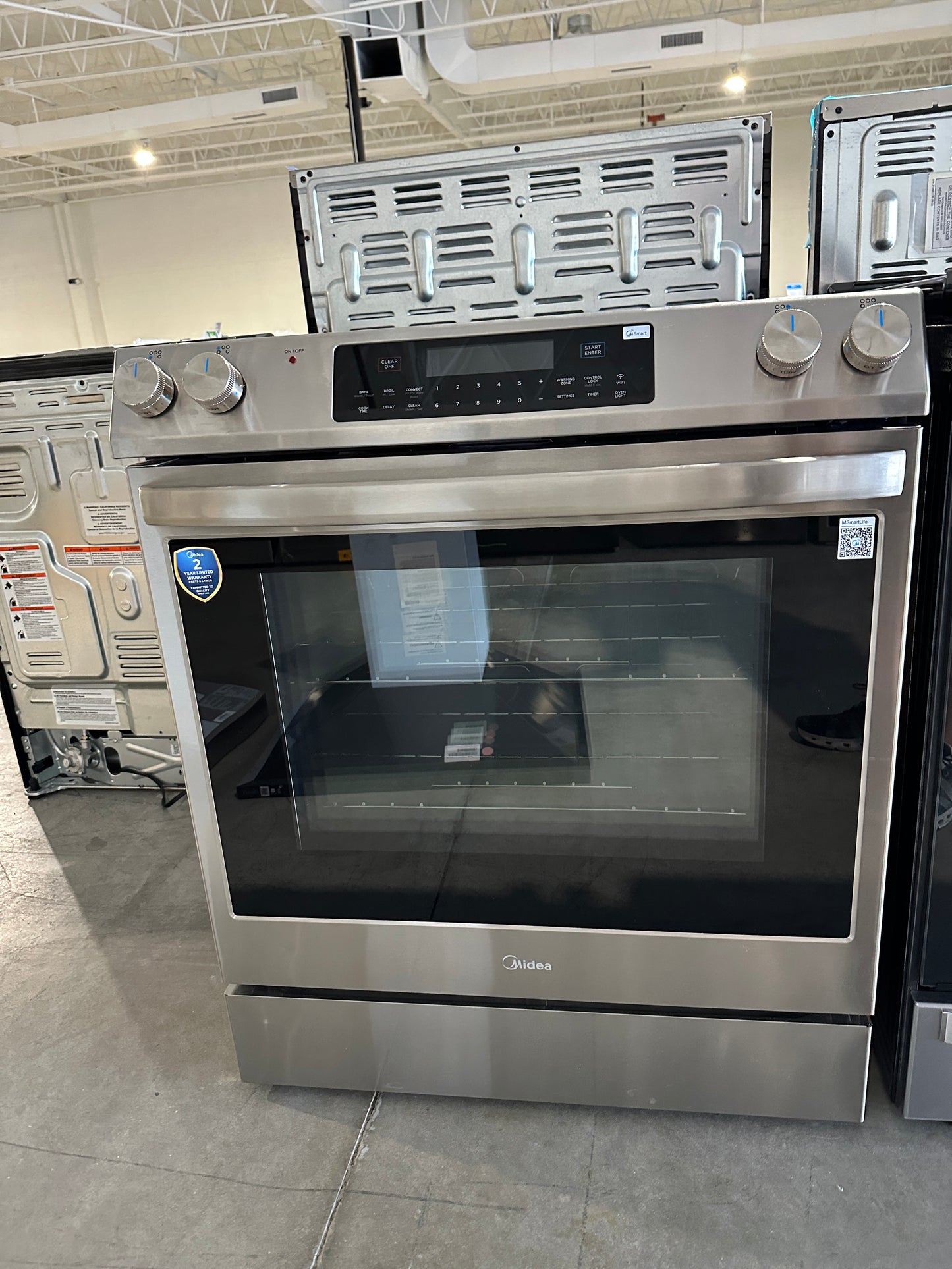 BEAUTIFUL BRAND NEW ELECTRIC RANGE MODEL: MES30S4AST RAG11593S