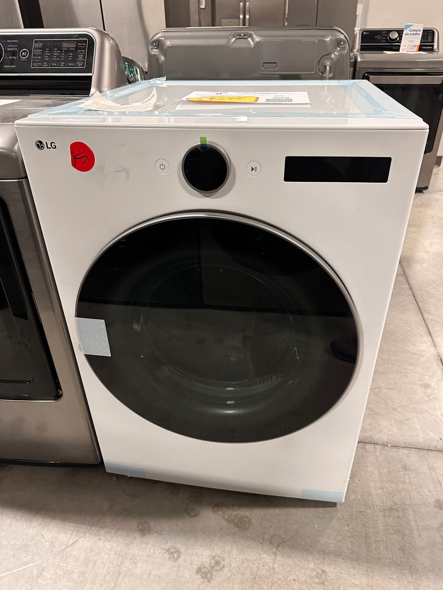 BRAND NEW LG GAS DRYER with STEAM MODEL: DLGX5501W  DRY12560