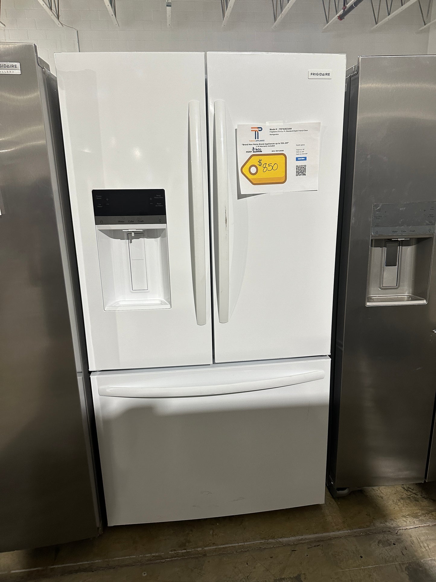 BEAUTIFUL NEW FRIGIDAIRE WHITE REFRIGERATOR MODEL: FRFS2823AW REF12508S