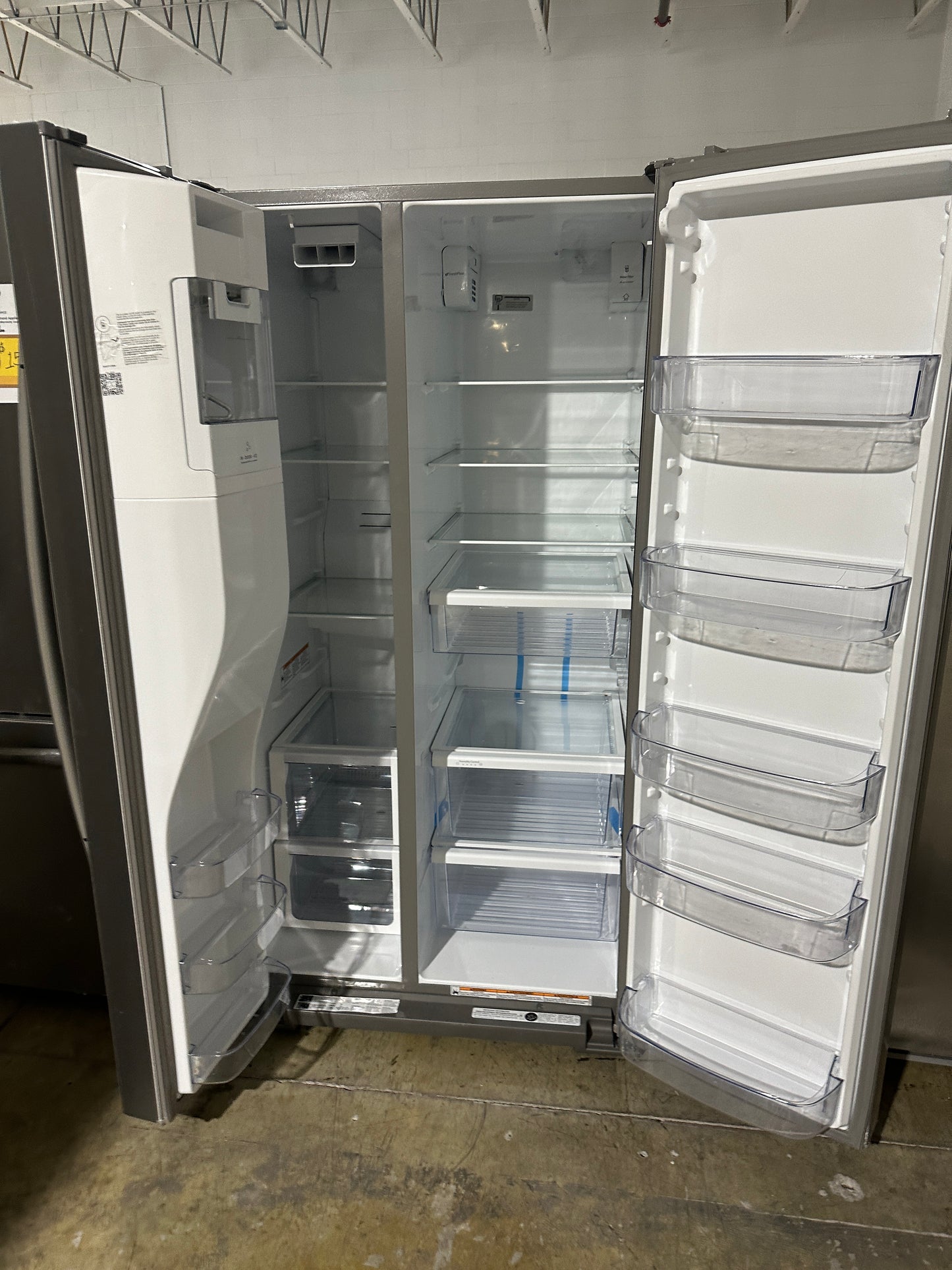 BRAND NEW WHIRLPOOL SIDE-BY-SIDE REFRIGERATOR MODEL: WRS588FIHZ REF13403S