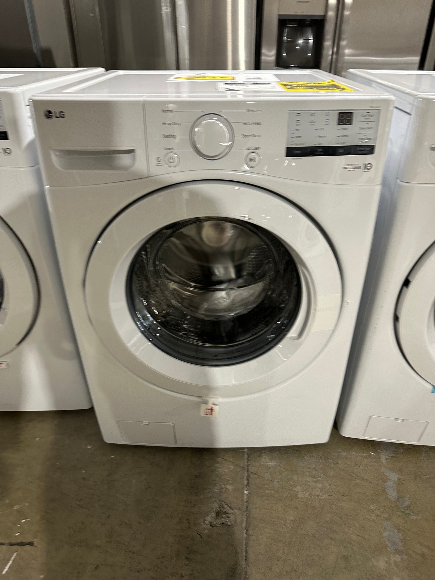 Stackable Front-Load Washer with 6Motion Technology - MODEL: WM3400CW  WAS12235S