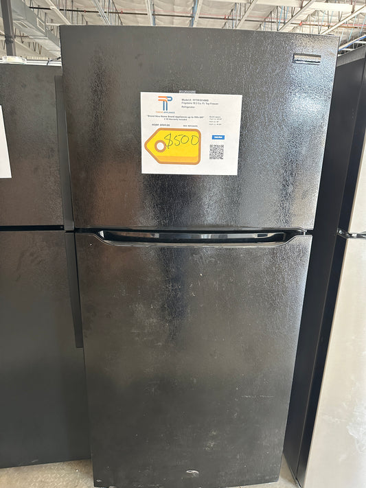 NEW TOP FREEZER REFRIGERATOR in BLACK MODEL: FFTR1814WB REF13619S