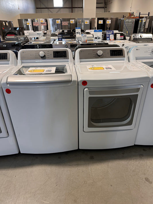 BEAUTIFUL BRAND NEW LAUNDRY SET TOP LOAD WASHER ELECTRIC DRYER - WAS13319 DRY12611