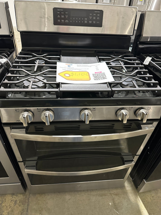 GORGEOUS GENTLY USED GAS GE RANGE MODEL: JGBS86SPSS RAG11595S