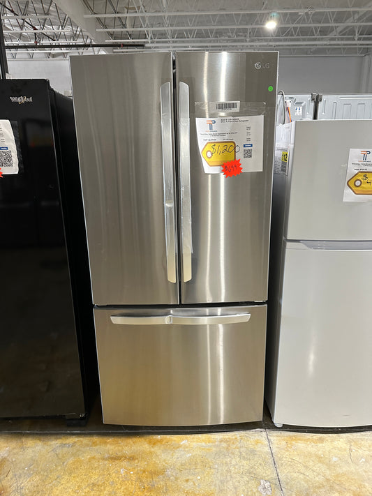 NEW LG FRENCH DOOR REFRIGERATOR with ICE MAKER MODEL: LRFCS25D3S REF13448S