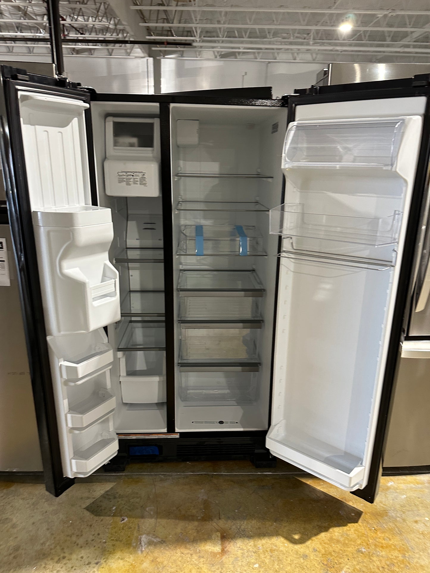 DISCOUNTED BLACK WHIRLPOOL SIDE-BY-SIDE REFRIGERATOR MODEL: WRS321SDHB REF13408S