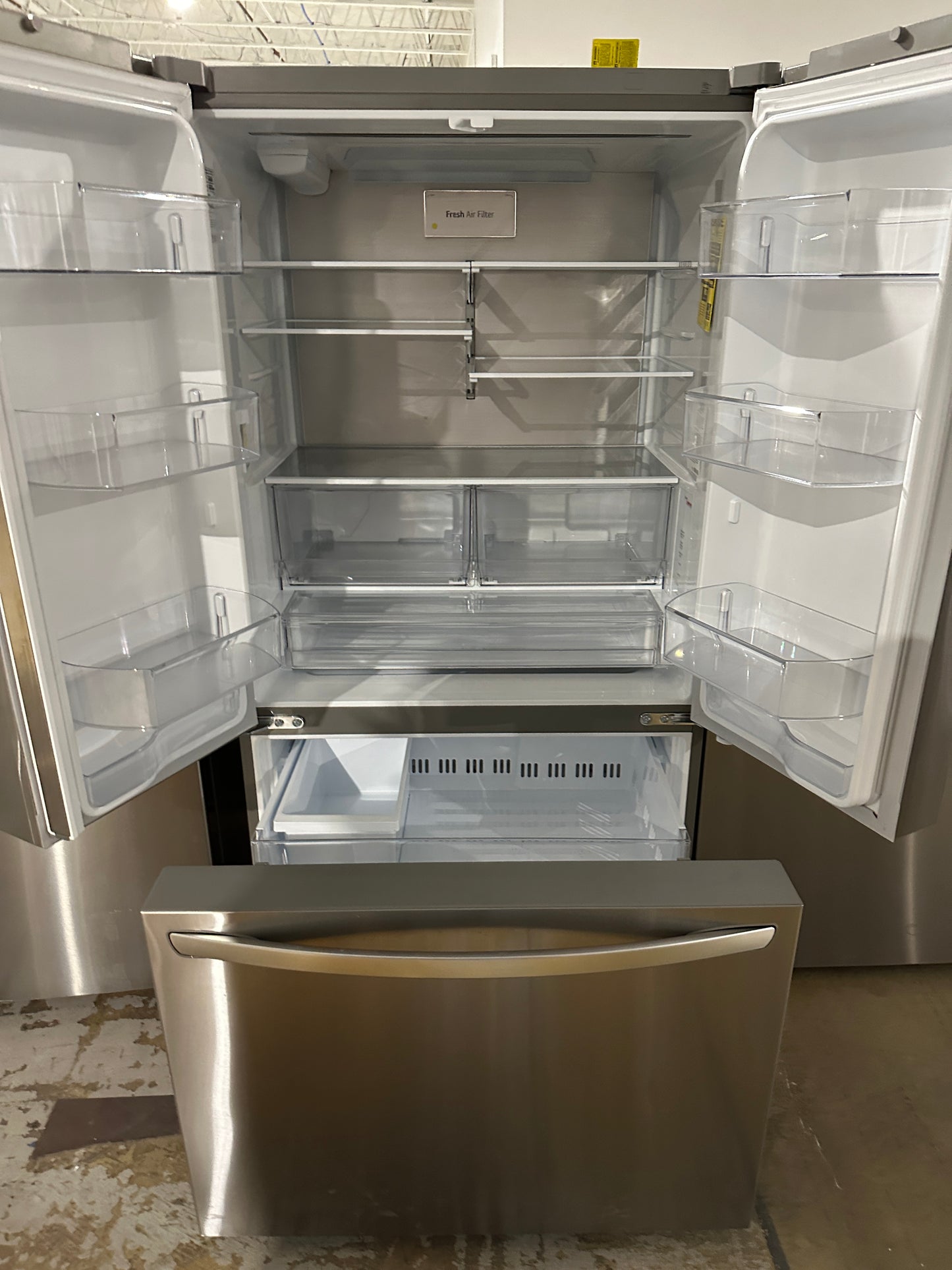 COUNTER DEPTH MAX SMART LG REFRIGERATOR MODEL: LRFLC2706S REF13416S