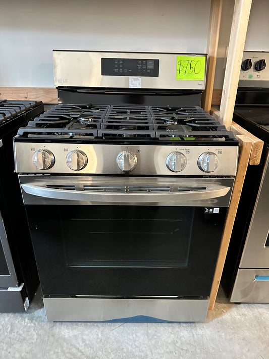 GORGEOUS NEW GAS TRUE CONVECTION RANGE - RAG11685
