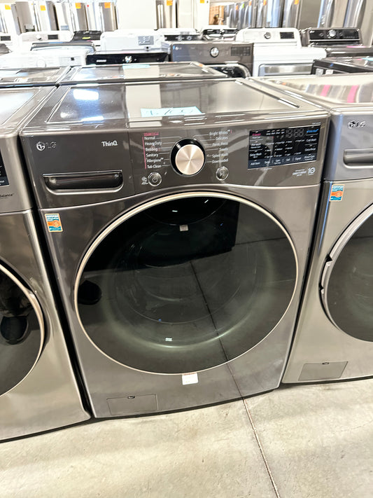LG - 4.5 Cu. Ft. High-Efficiency Stackable Smart Front Load Washer with Steam and Built-In Intelligence - Black steel Model: WM4000HBAWAS12674