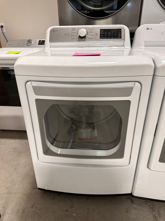 BEAUTIFUL NEW WHITE SMART ELECTRIC DRYER - DRY12074