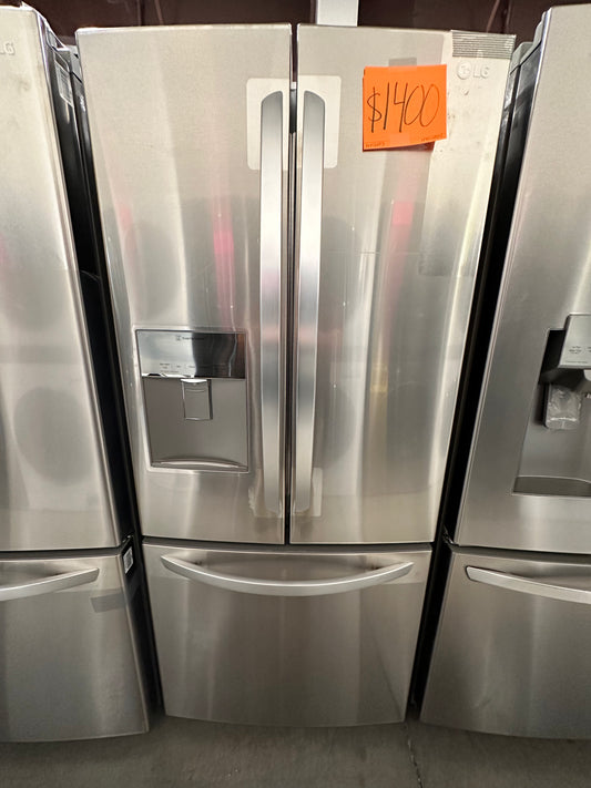 GORGEOUS NEW FRENCH DOOR STAINLESS STEEL FRIDGE - REF12453