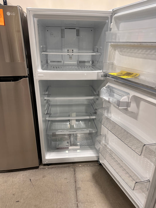 NEW LG TOP-FREEZER WHITE REFRIGERATOR - REF12581