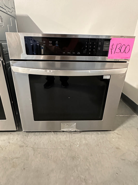 BRAND NEW ELECTRIC CONVECTION WALL OVEN - RAG11662