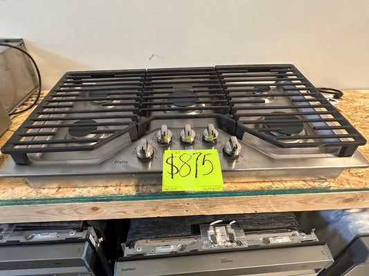 GE Profile - 36" Built-In Gas Cooktop - Stainless steel  Model:PGP7036SLSS RAG11615